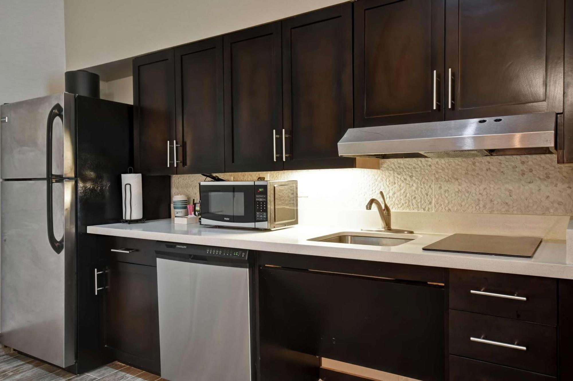 Homewood Suites By Hilton Dallas Arlington South Екстериор снимка