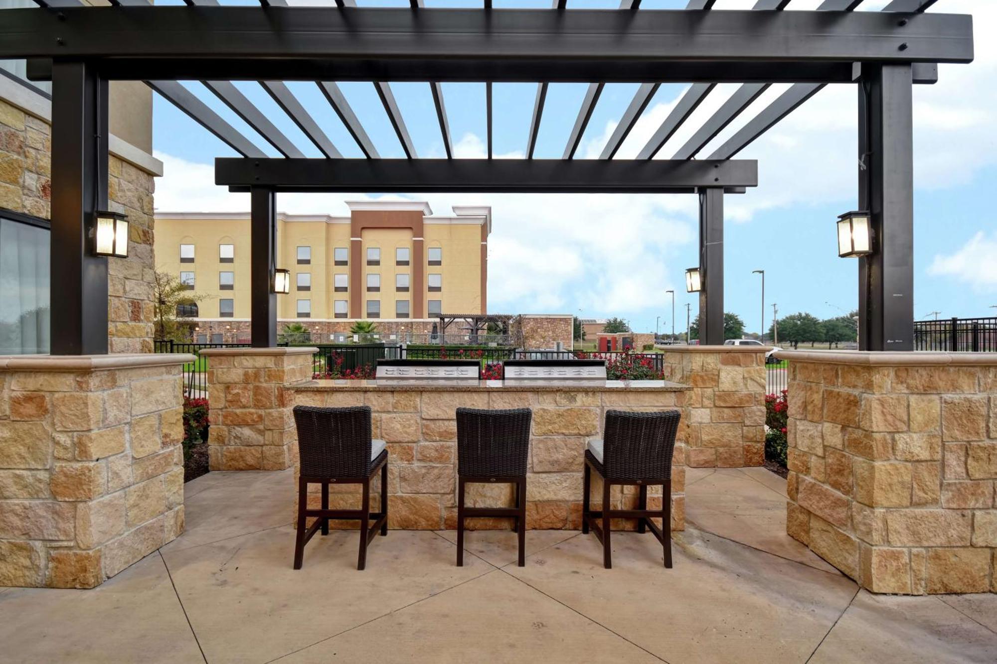 Homewood Suites By Hilton Dallas Arlington South Екстериор снимка